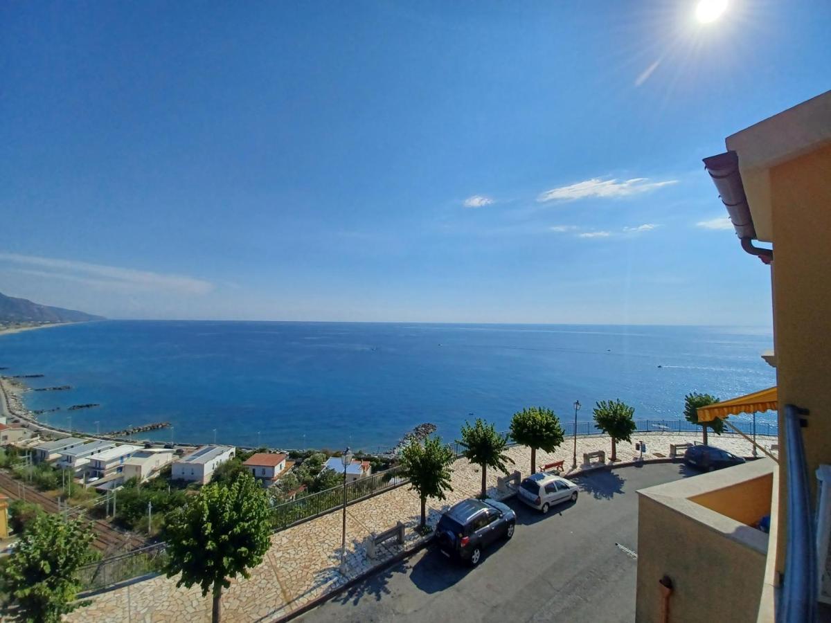 Appartamento Un Oblò sul Mare San Lucido Esterno foto