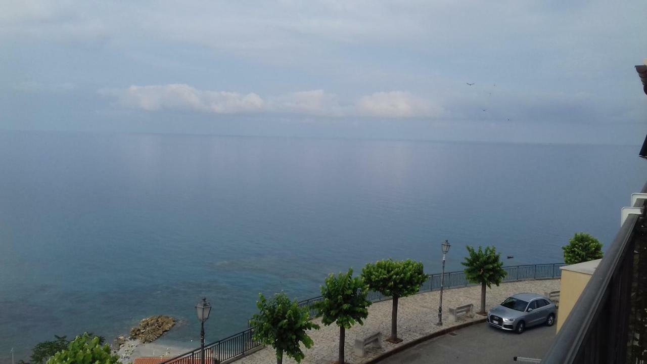 Appartamento Un Oblò sul Mare San Lucido Esterno foto