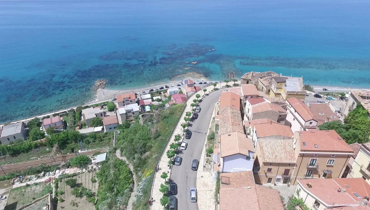 Appartamento Un Oblò sul Mare San Lucido Esterno foto